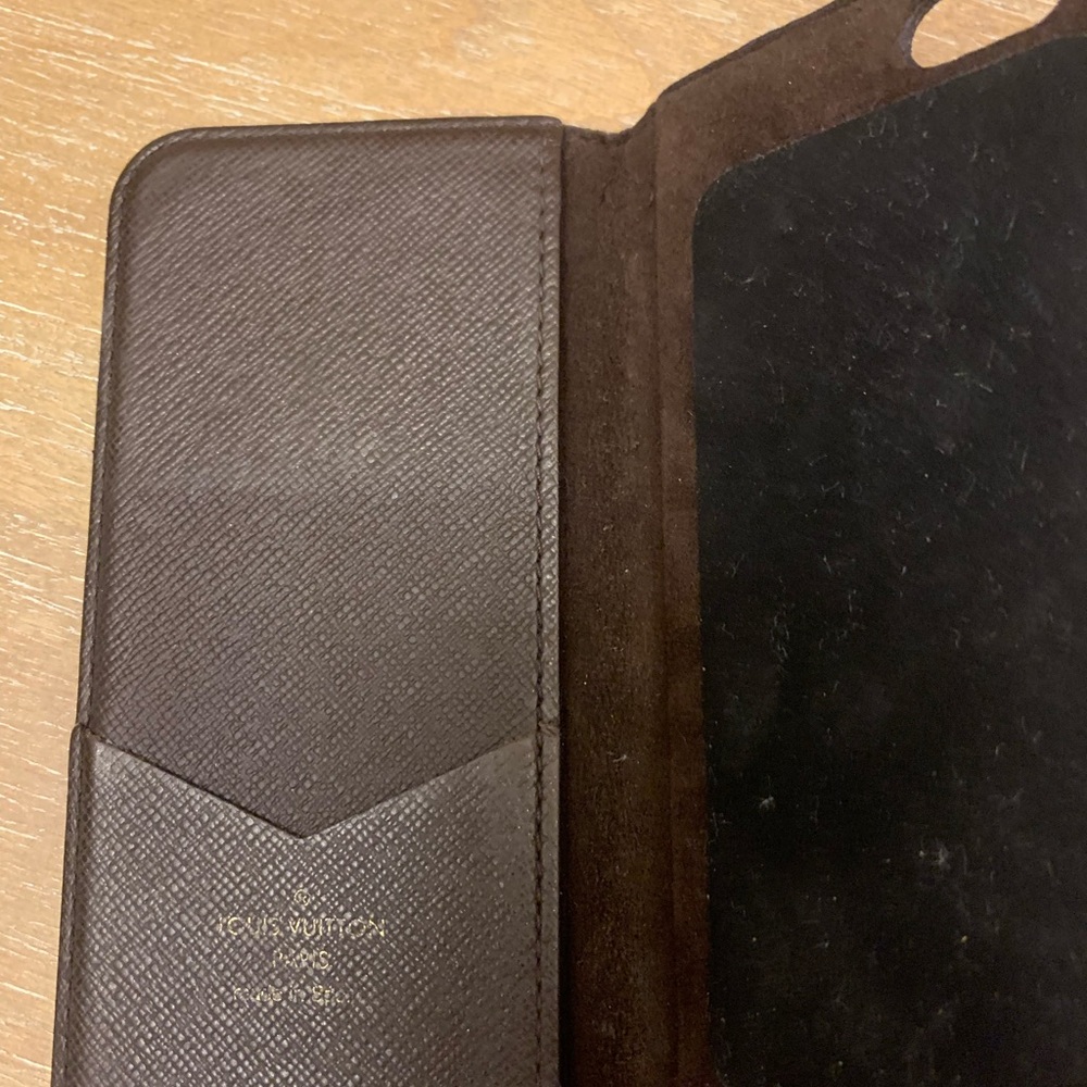 Authentic LV monogram, folio, iPhone 6 case - Picture 7 of 11